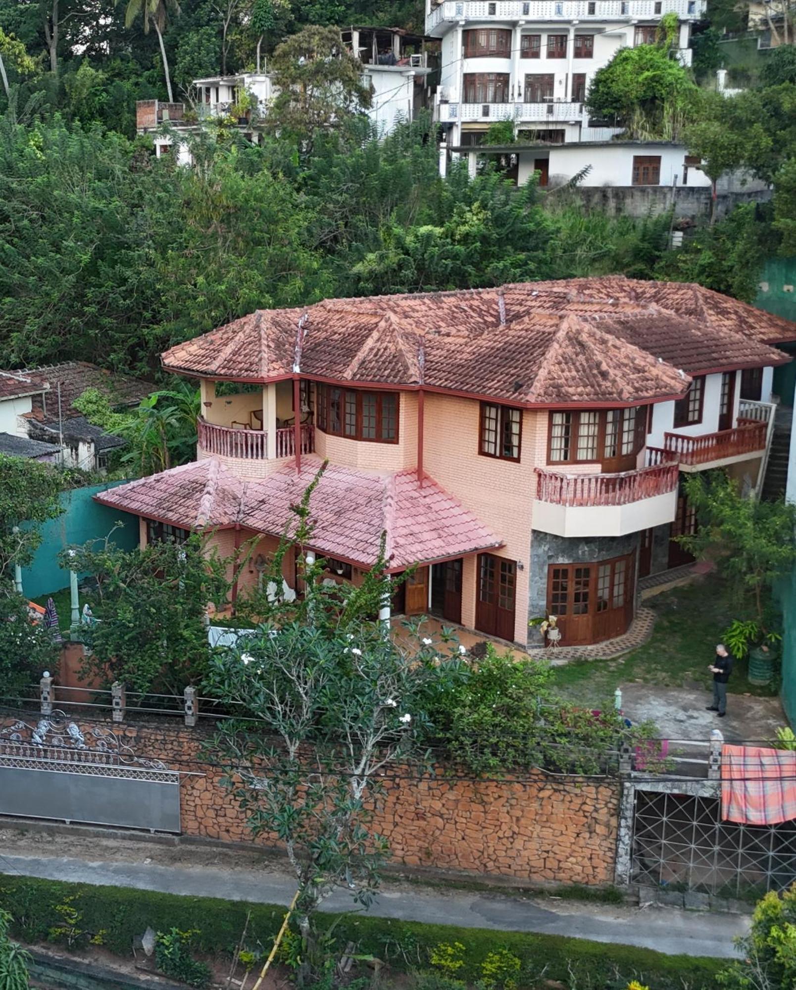 Mystique Hideout Hotel Kandy Bagian luar foto